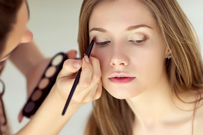 Viggoslots Makeup School - Meistern Sie die Kunst des Make-ups durch Online-Kurse
